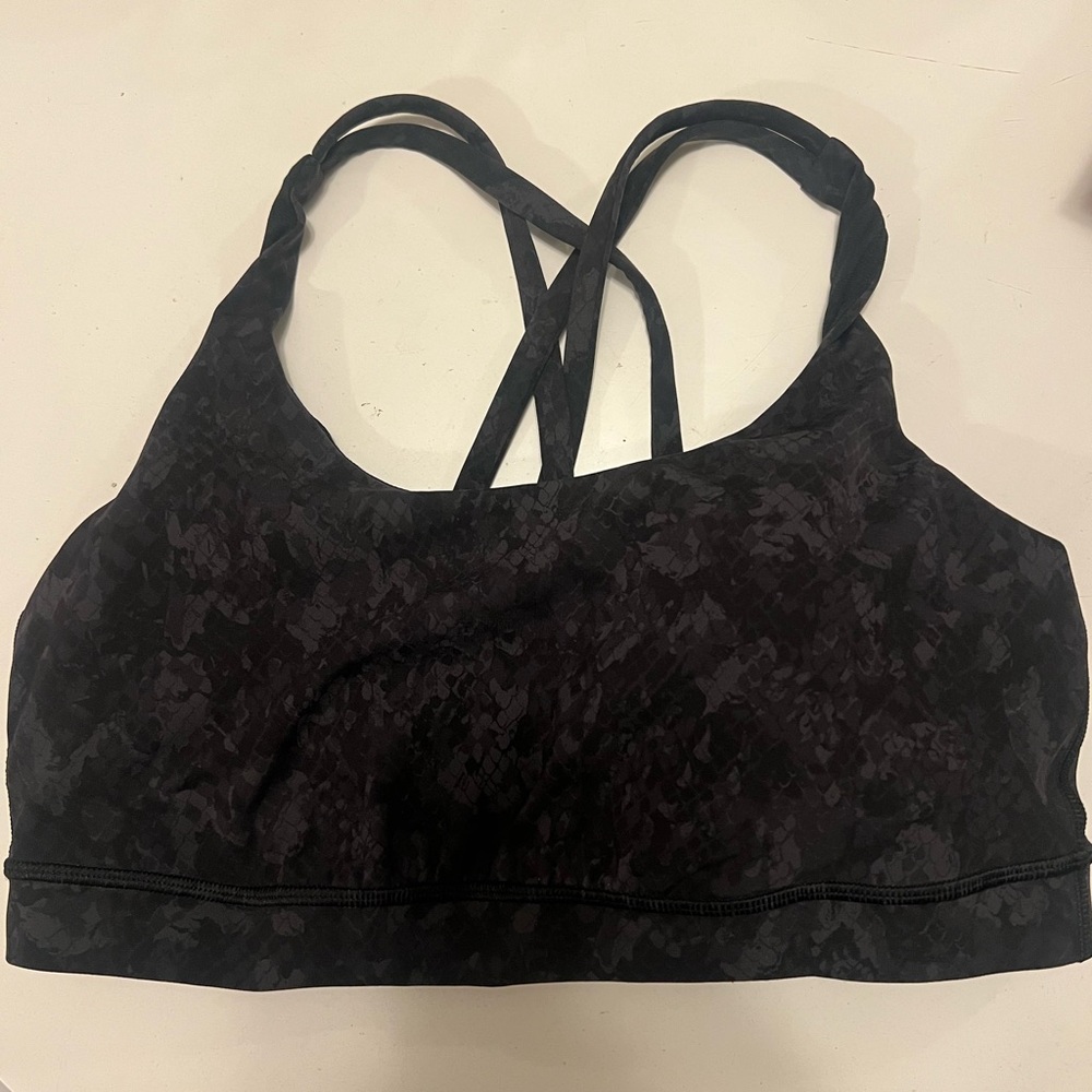 Lululemon energy bra medium support B-D cups Sz 10 pads - Picture 8 of 11